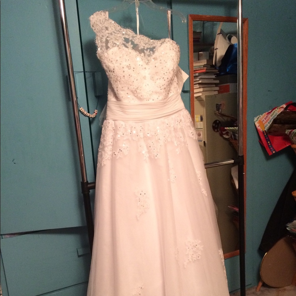 Wedding dress